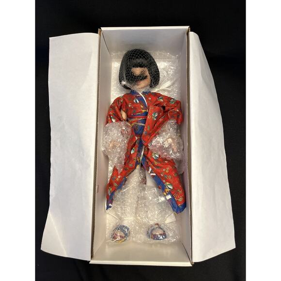 NEW Betsy McCall “Kimono Betsy” RARE Japanese Traditional Dress Boxed Tonner - Picture 1 of 16
